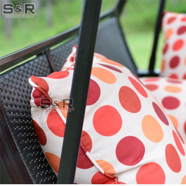Moderna Sedia a Dondolo da Gia - Outdoor Furniture Cushion recensione e prezzo